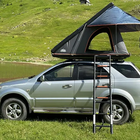 Nomad Montenegro Camper 4x4 * פודגוריצה